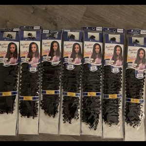 7 packs of Freetress water wave hair
